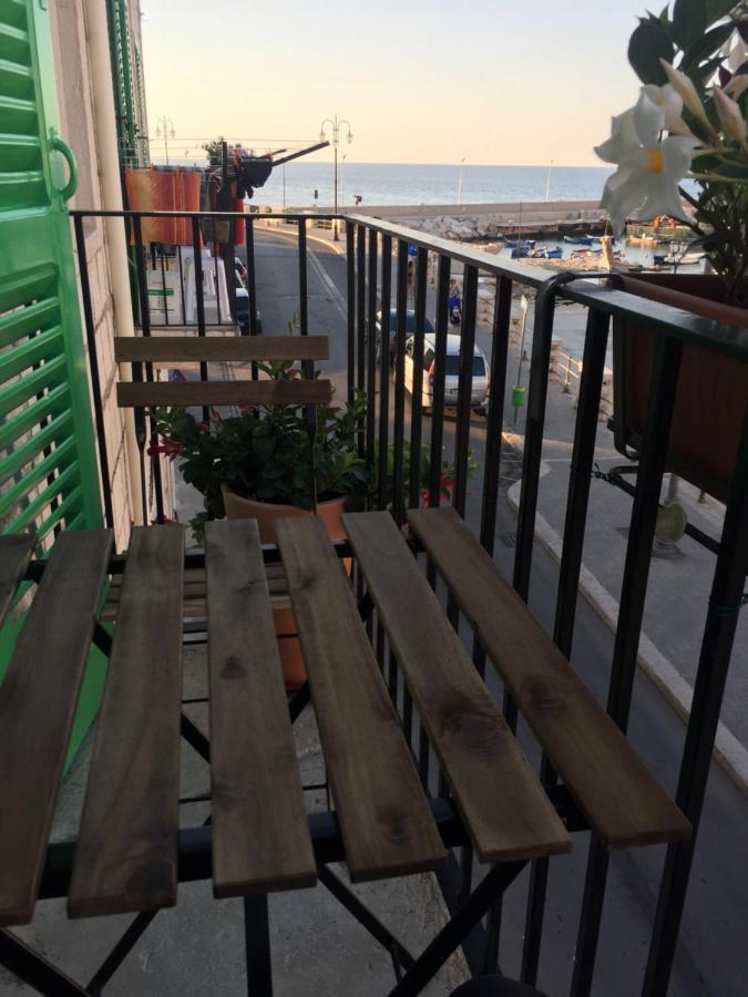 Casa Al Porto Apartment Giovinazzo Bagian luar foto