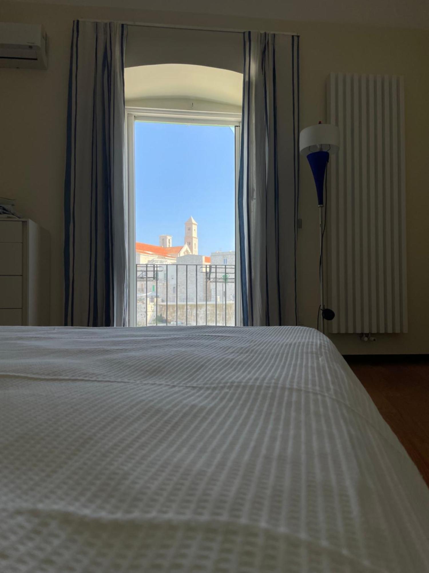 Casa Al Porto Apartment Giovinazzo Bagian luar foto